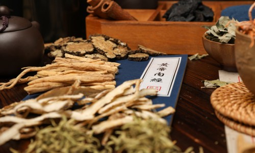 丰胸手术大概多少钱-丰胸手术重庆星 辰效果棒网 - 网站提供丰胸手术前后对比小常识、丰胸手术有什么危险吗